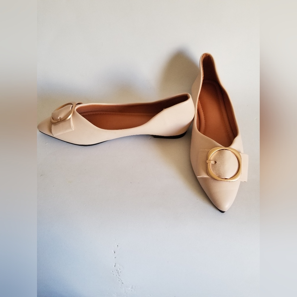 Women's unbranded european ballet flats light tan nude Sz8.5M pointed toe - Picture 5 of 16